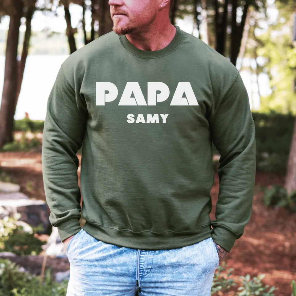 Printify Papa Sweatshirt mit Namen personalisiert Papa Sweatshirt Design 1 Military Green