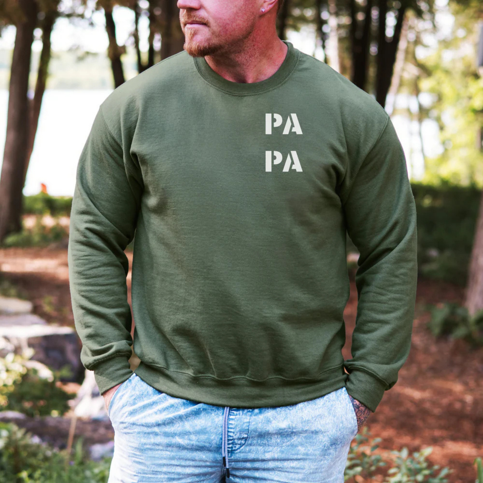 mamagibt Papa Sweatshirt PA-PA Vibes Military Green