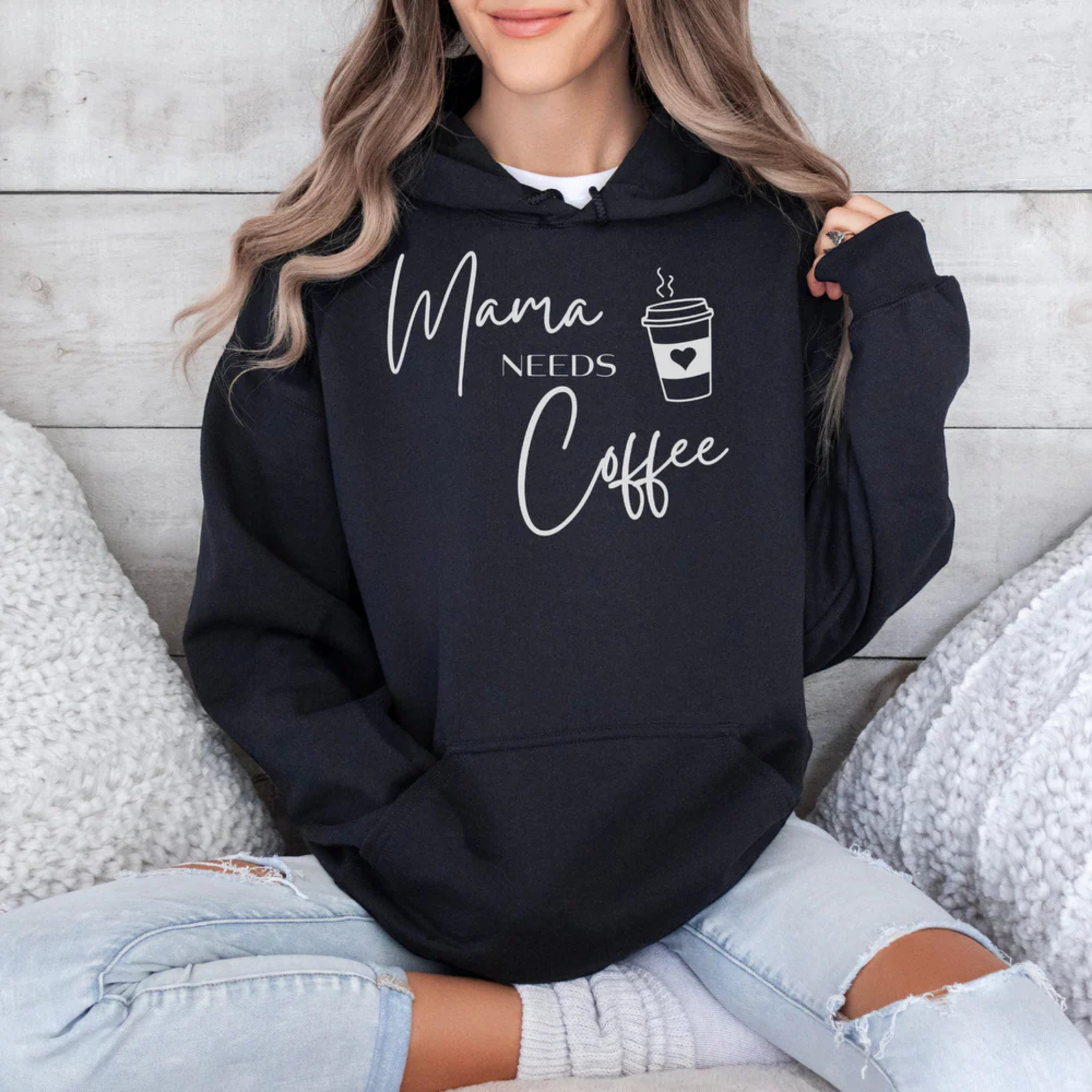 mamagibt Hoodie Mama needs Coffee Black