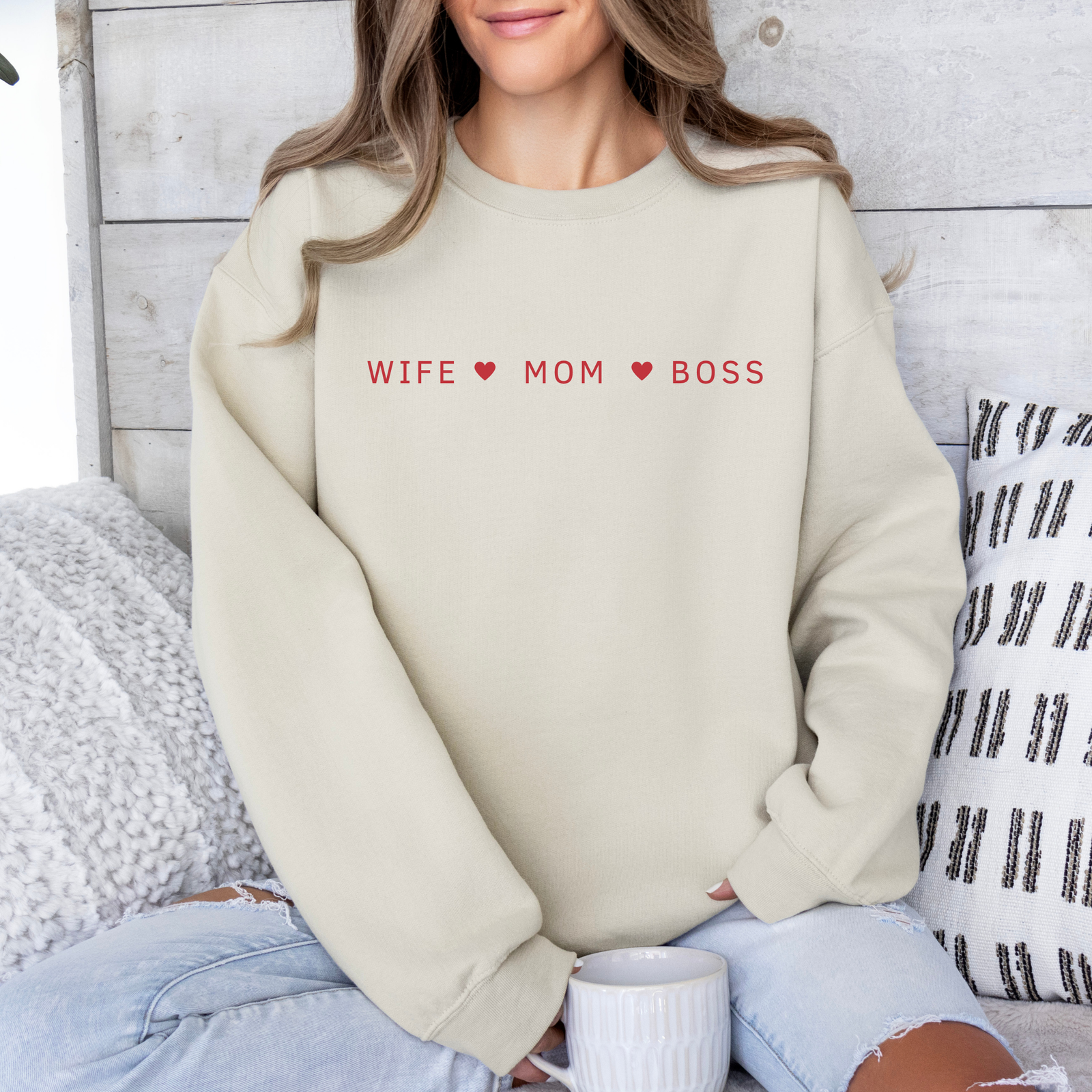 mamagibt Mama Sweatshirt Wife-Mom-Boss Sand