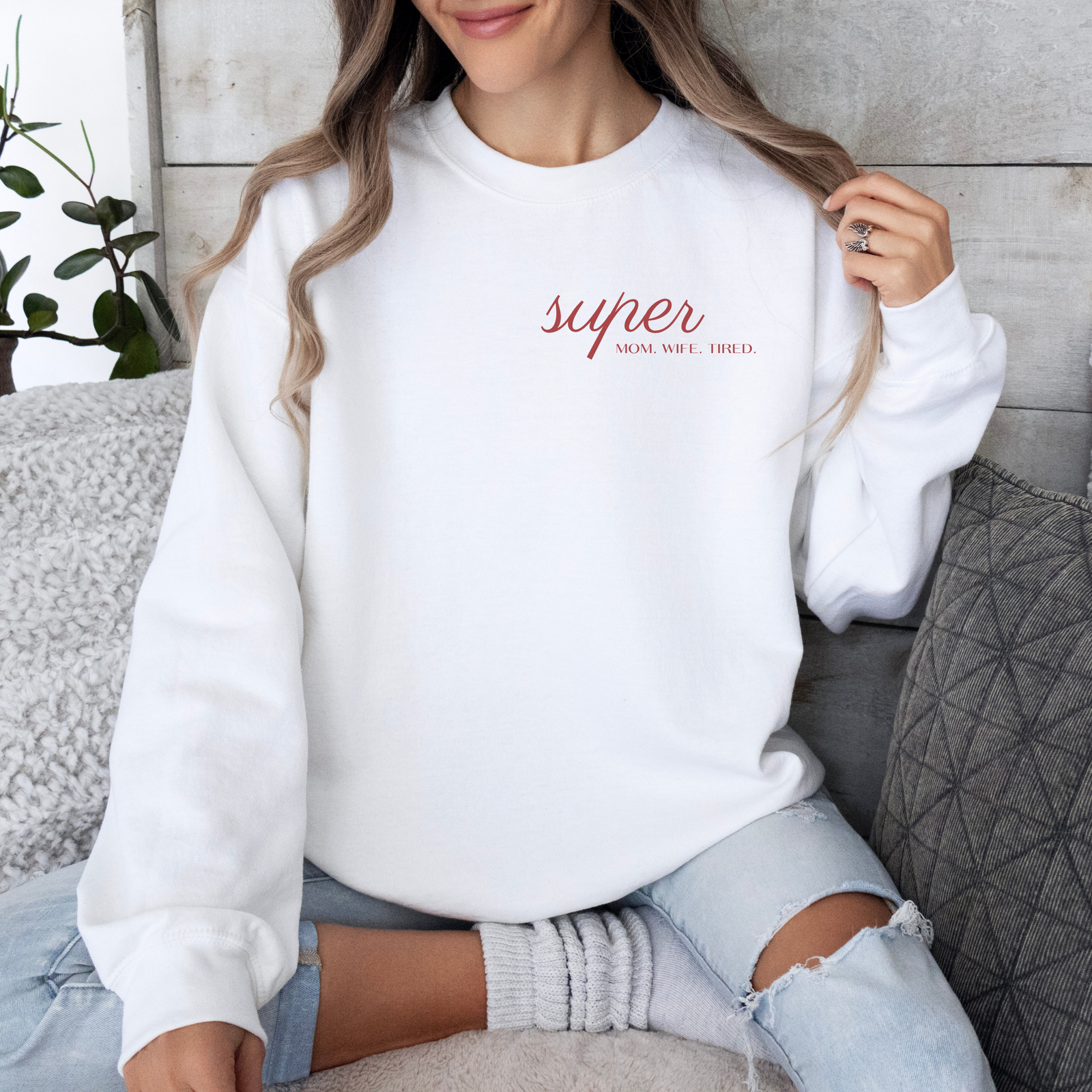 mamagibt Mama Sweatshirt super mom-wife-tired White