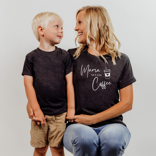 Mama T-Shirt Mama needs Coffee