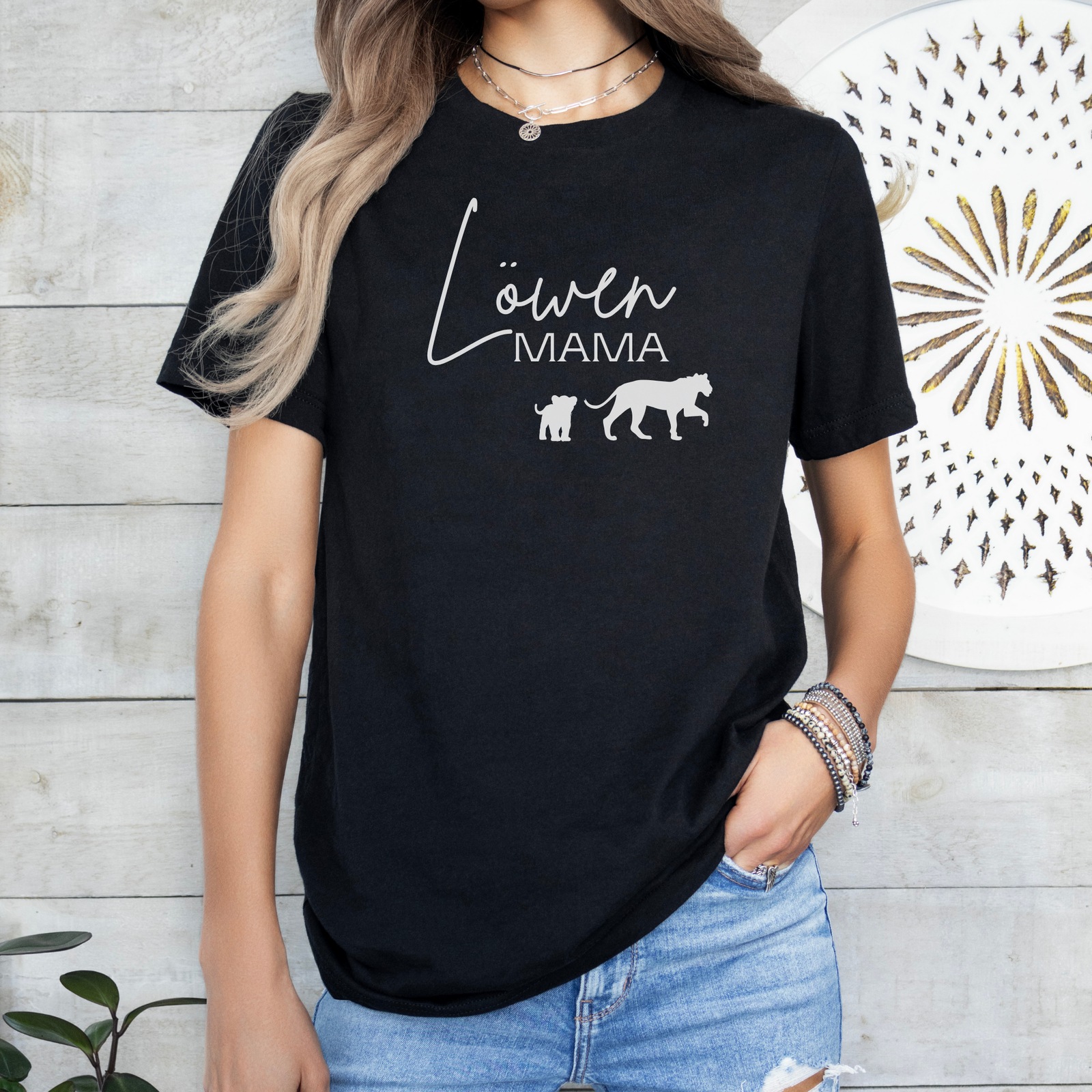 mamagibt T-Shirt Löwen Mama mit Motiv Black