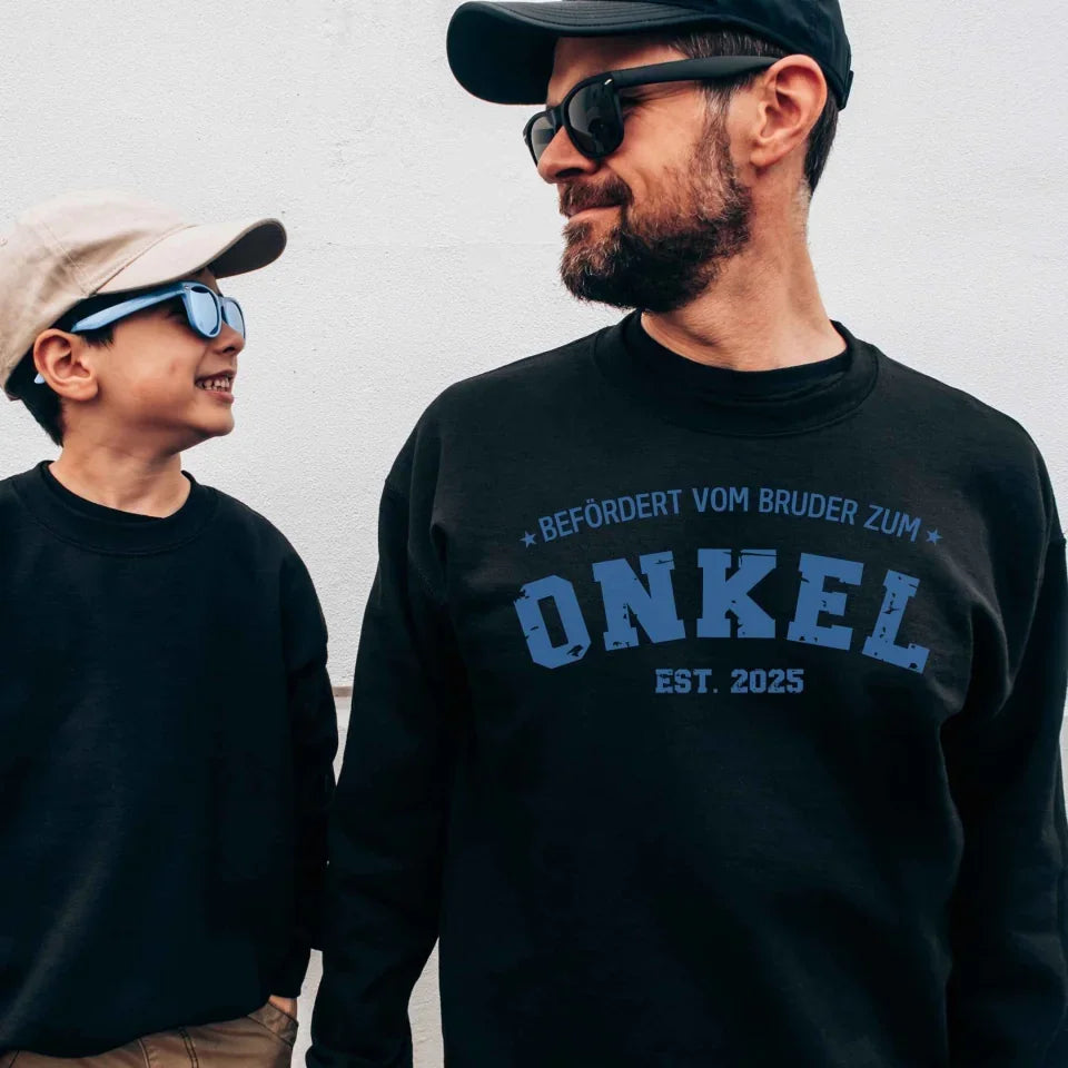 Printify 1Personalisierbares Sweatshirt befördert zum Onkel
