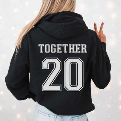 mamagibt Personalisierter Partner Hoodie mit Datum Wifey Hoodie Couple together Black