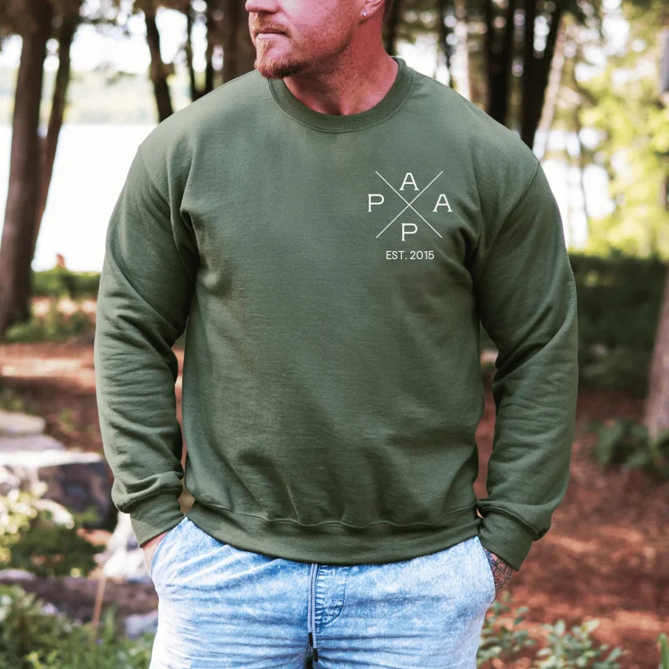 Printify Personalisierbares Papa Sweatshirt mit Datum Papa Sweatshirt Design 3 Military Green