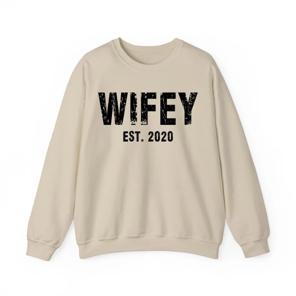 mamagibt Partner Sweatshirt mit Datum personalisiert Wifey