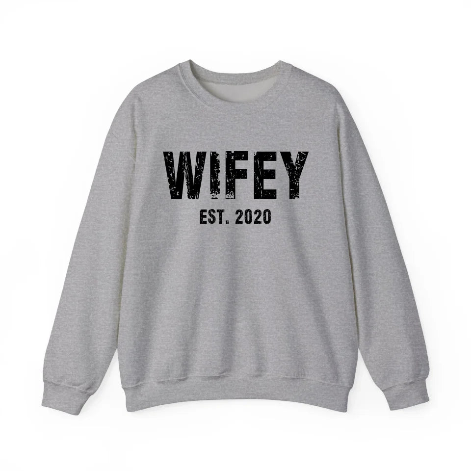 mamagibt Partner Sweatshirt mit Datum personalisiert Wifey