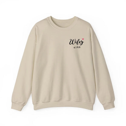 mamagibt Individuelle Partner Sweatshirts personalisiert mit Datum Wifey