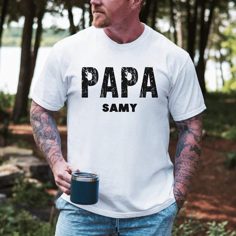 Printify T-Shirt Papa personalisiert mit Namen T-Shirt Papa Design 5 White