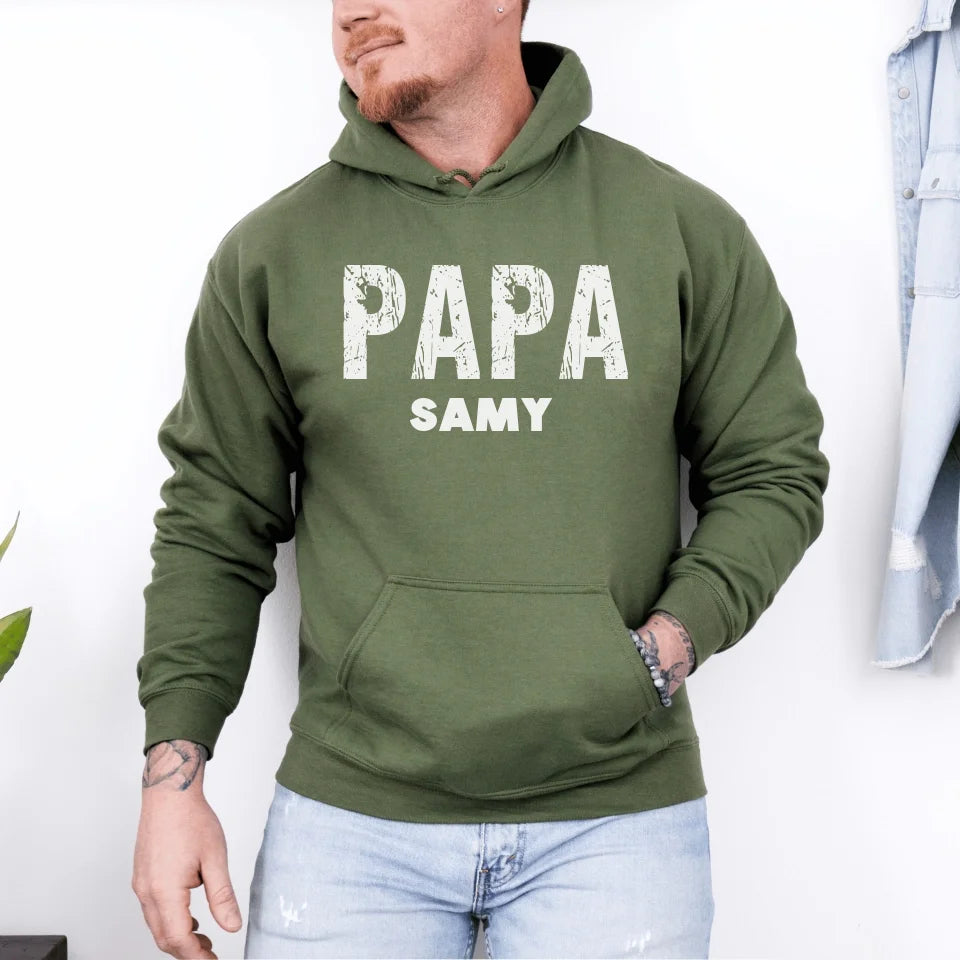 mamagibt Papa Hoodie personalisierbar mit Namen Hoodie Papa Grunge Look copy copy Military Green