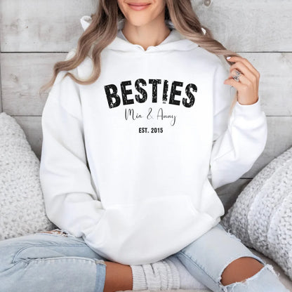 Printify Bestie Hoodie Personalisierbar mit Namen und Datum Hoodie Bestie 7 White