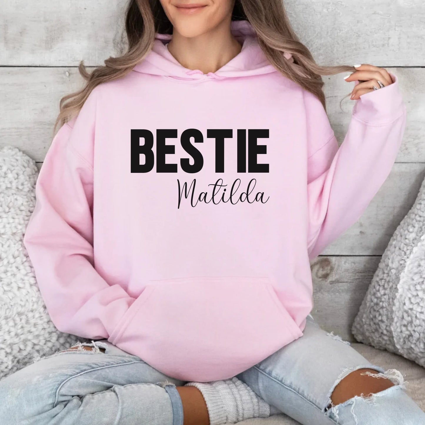 mamagibt Personalisierbarer Freundinnen Hoodie mit Name Hoodie Bestie 1 Light Pink