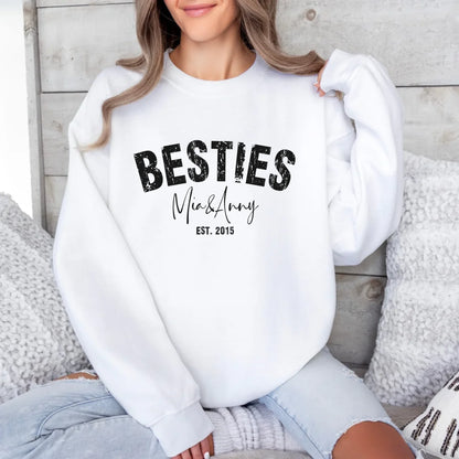 mamagibt Bestie Sweatshirt Personalisierbar mit Namen und Datum Sweatshirts Bestie 4 White