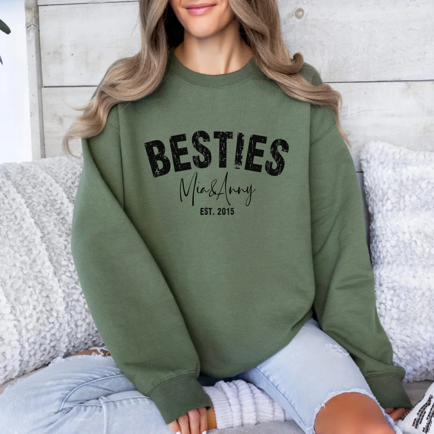 mamagibt Bestie Sweatshirt Personalisierbar mit Namen und Datum Sweatshirts Bestie 4 Military Green