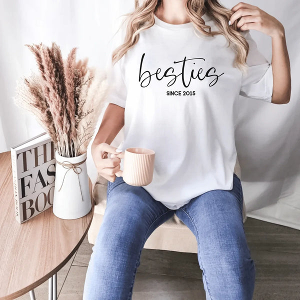 Personalisierbares T-Shirt für Freundinnen