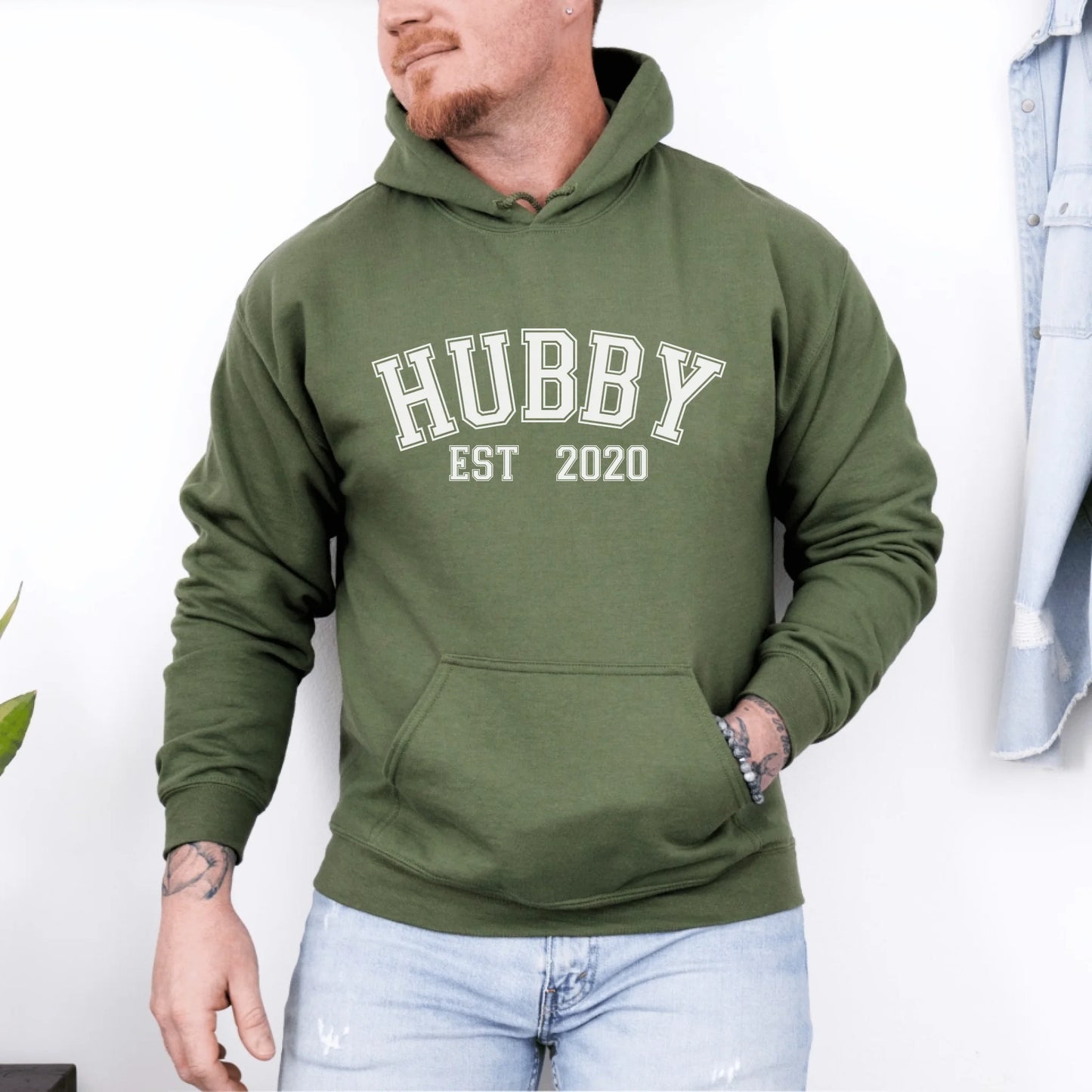 mamagibt Partner Hoodie personalisiert mit Datum Hubby Hoodie Couple hubby Sport Military Green