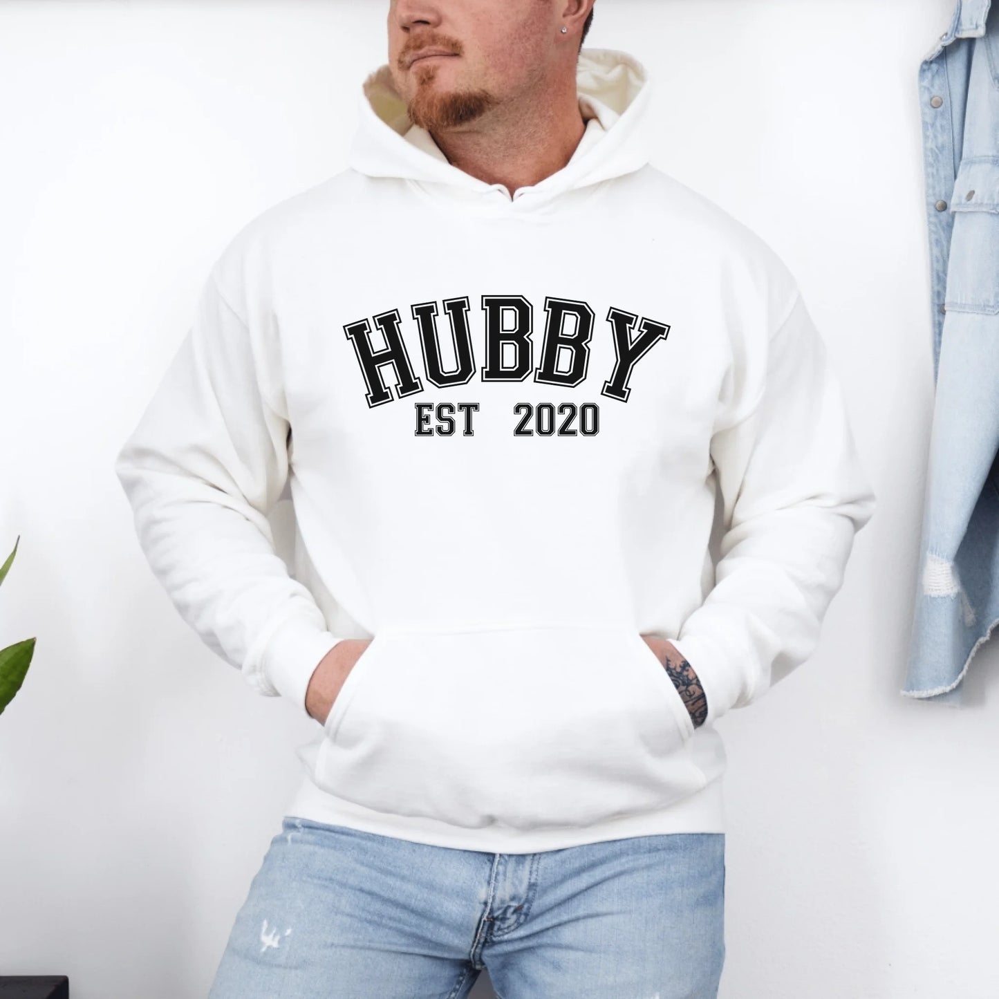 mamagibt Partner Hoodie personalisiert mit Datum Hubby Hoodie Couple hubby Sport White