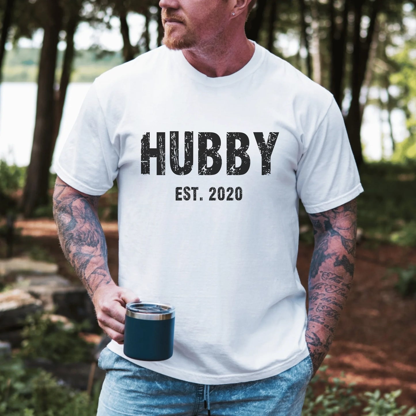 mamagibt Partner T-Shirt mit Datum personalisiert Hubby T-Shirt Couple Hubby Grunge White
