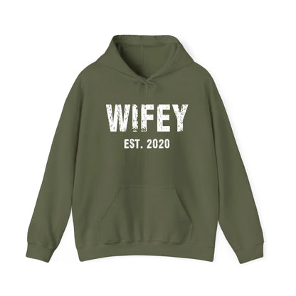 mamagibt Partner Hoodie mit Datum personalisiert Wifey