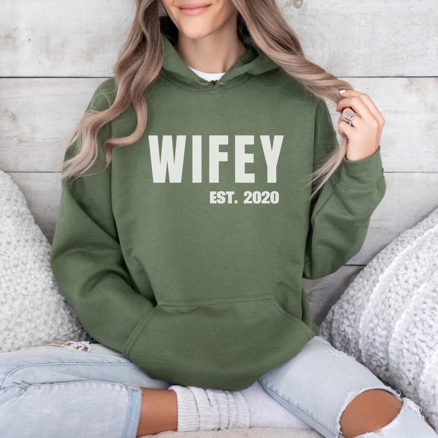 mamagibt Personalisierter Partner Hoodie Wifey Hoodie Couple Wifey personalisiert Military Green
