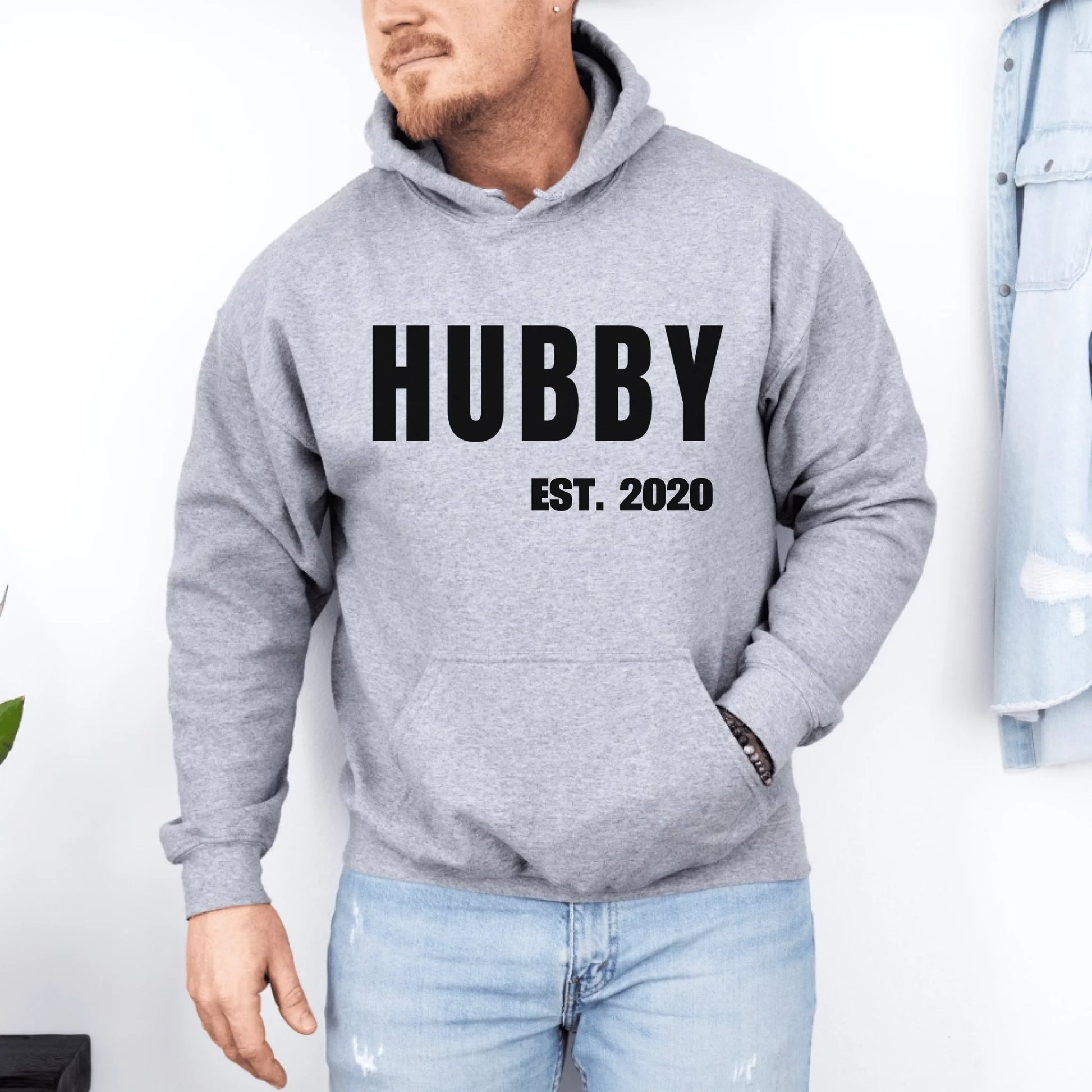 mamagibt Personalisierter Partner Hoodie Hubby Hoodie Couple hubby mit Datum Sport Grey