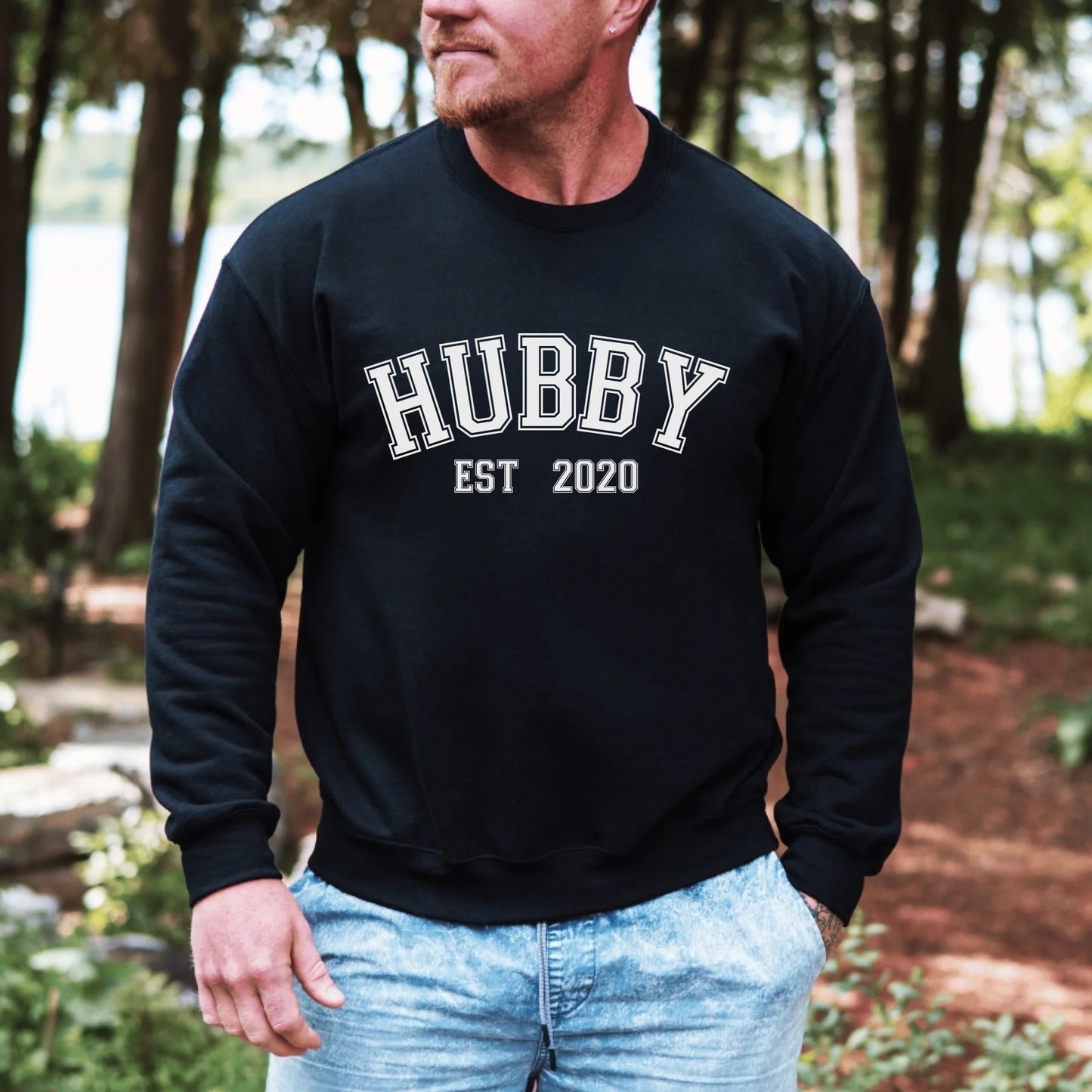 mamagibt Partner Sweatshirt personalisiert mit Datum Hubby Sweatshirt Couple Hubby Sport Black