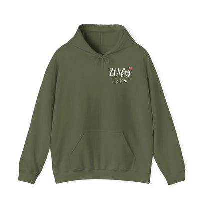mamagibt Individuelle Partner Hoodies personalisiert mit Datum Wifey