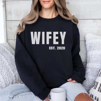 mamagibt Personalisiertes Partner Sweatshirt Wifey Sweatshirt Couple Black