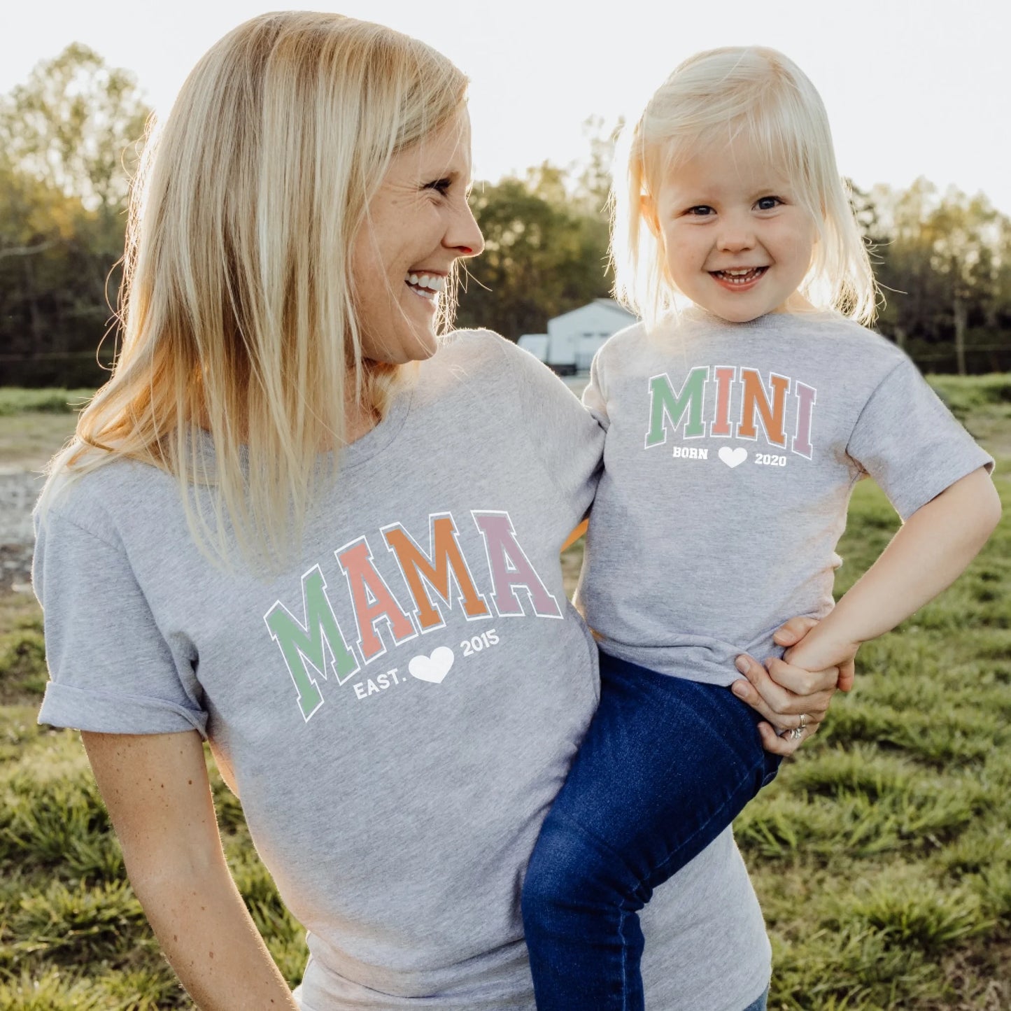 mamagibt T-Shirt Mama und Mini Aspen Sky T-Shirt Mama und Mini Aspen Sky Sport Grey