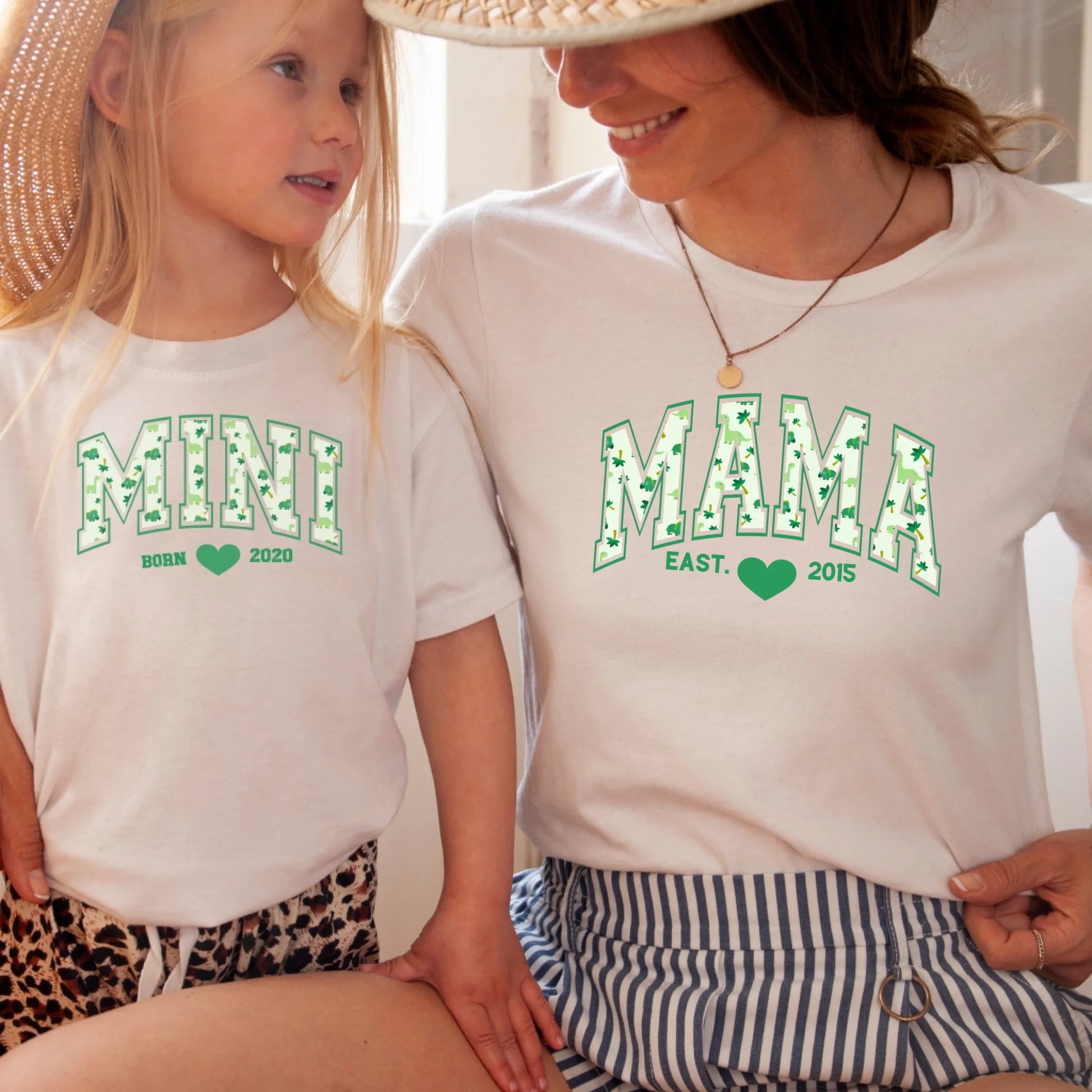 mamagibt T-Shirt Mama und Mini Dinosaurier T-Shirt Mama und Mini Dinosaurier White