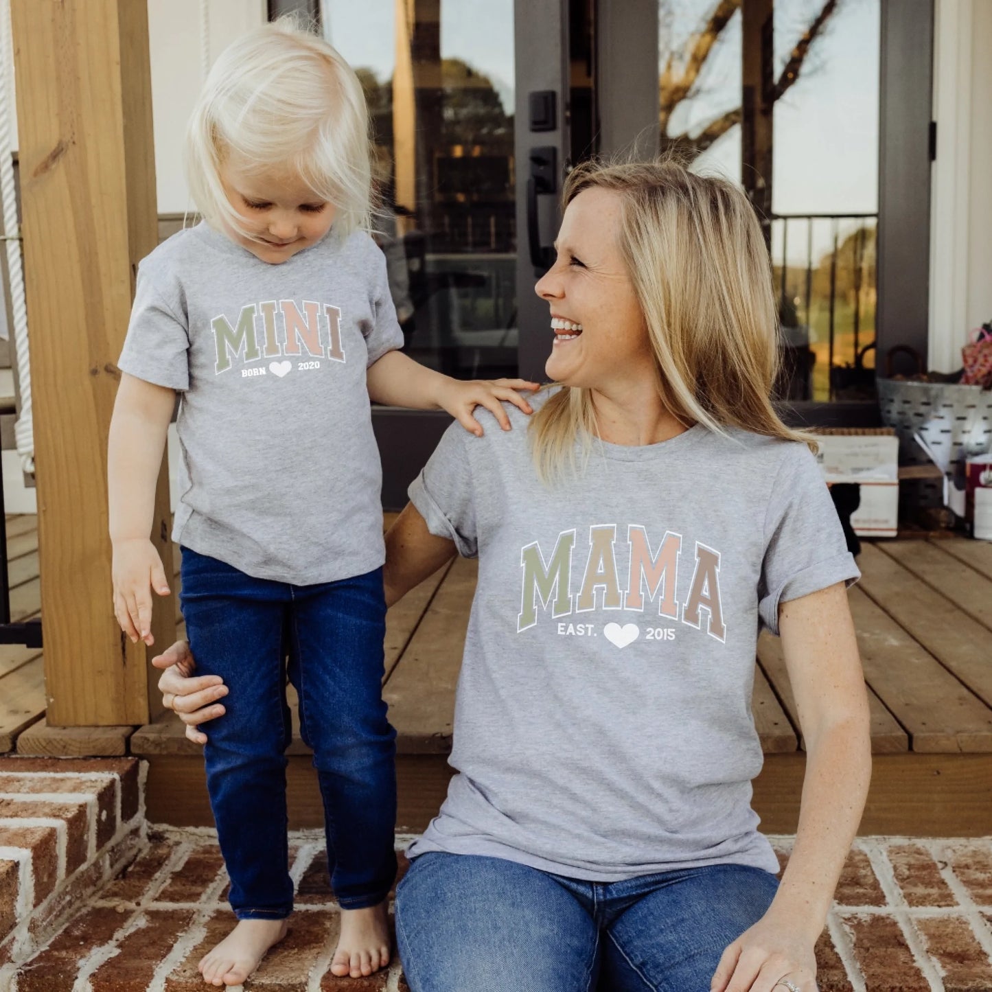 mamagibt T-Shirt Mama und Mini Carmel Sands T-Shirt Mama und Mini Carmel Sands Sport Grey
