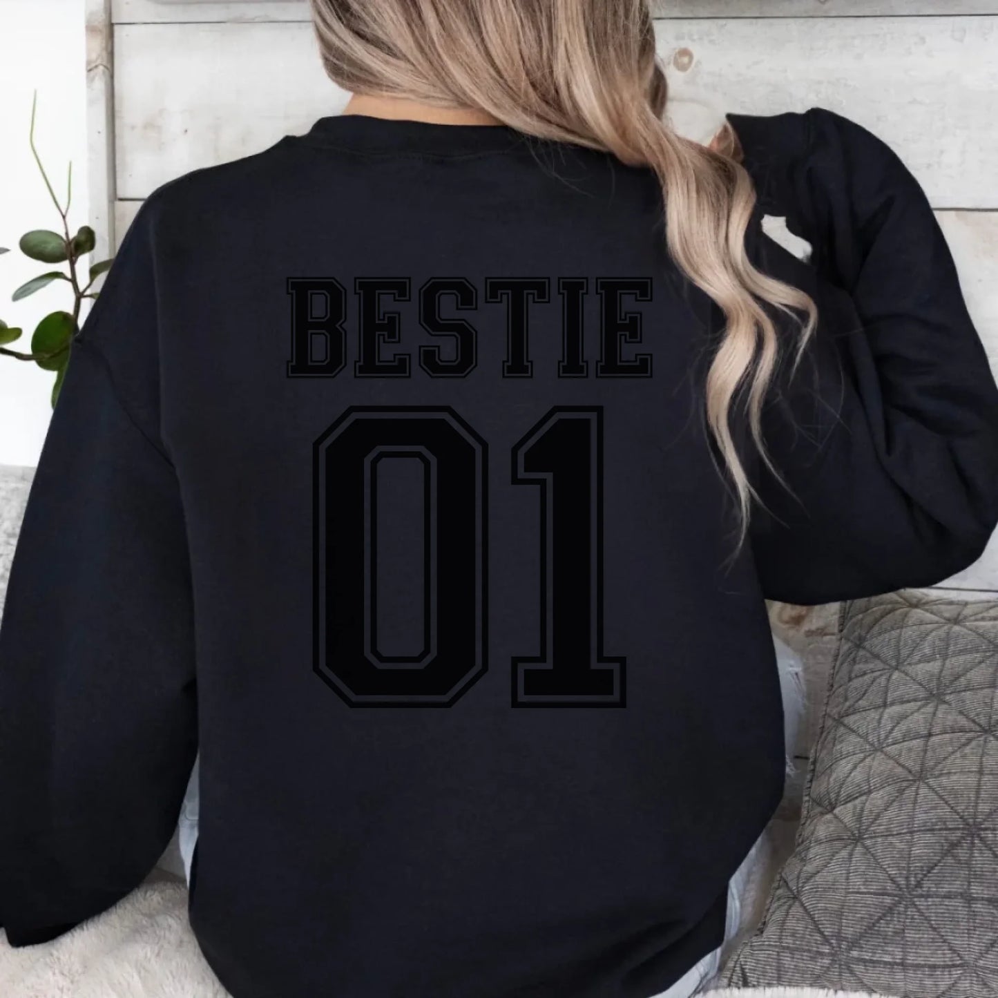 mamagibt Personalisierbares Sweatshirt Bestie mit Zahlen Personalisierbare Hoodie Bestie mit Zahlen1 Black