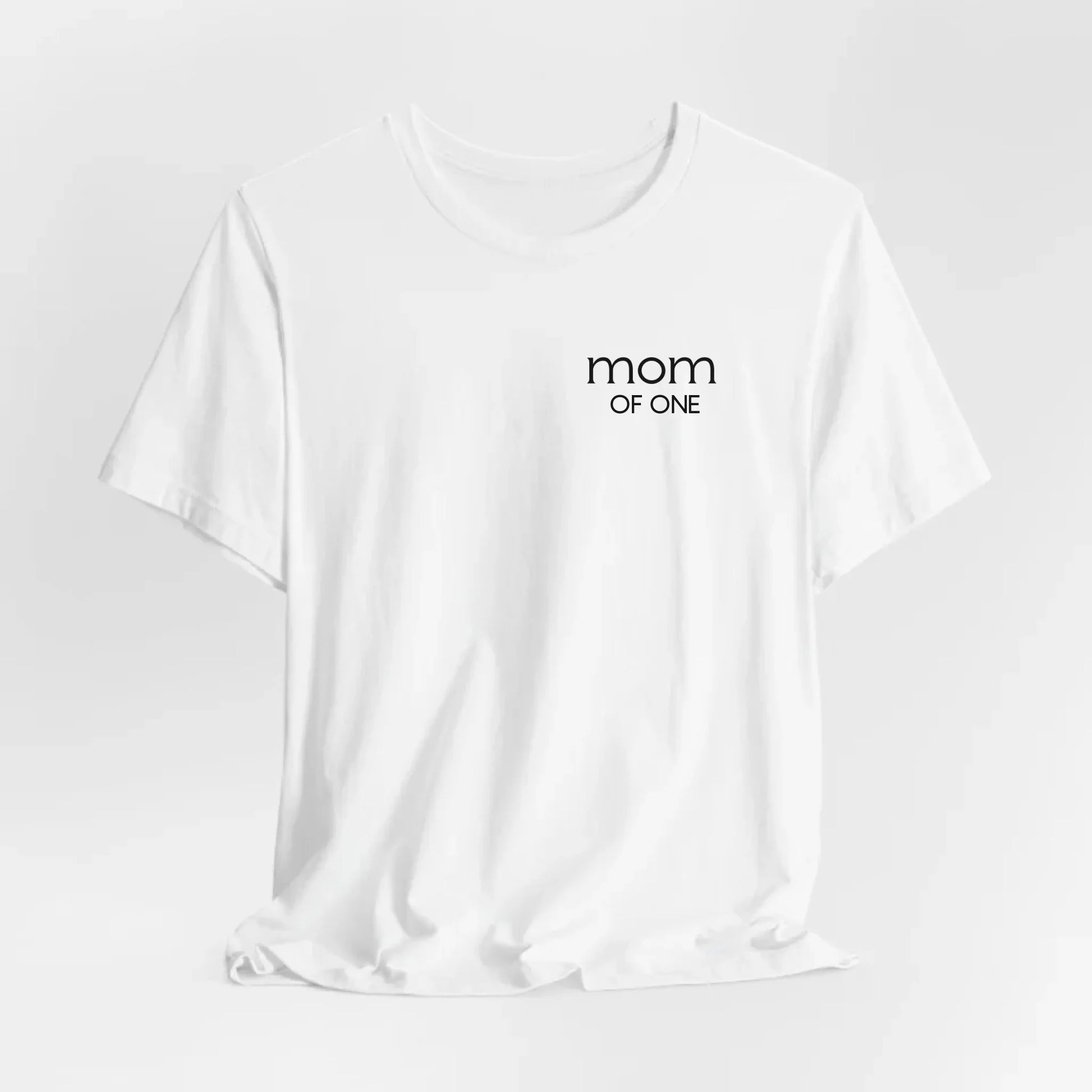 Printify Personalisiertes Mama T-Shirt "Mom of X"