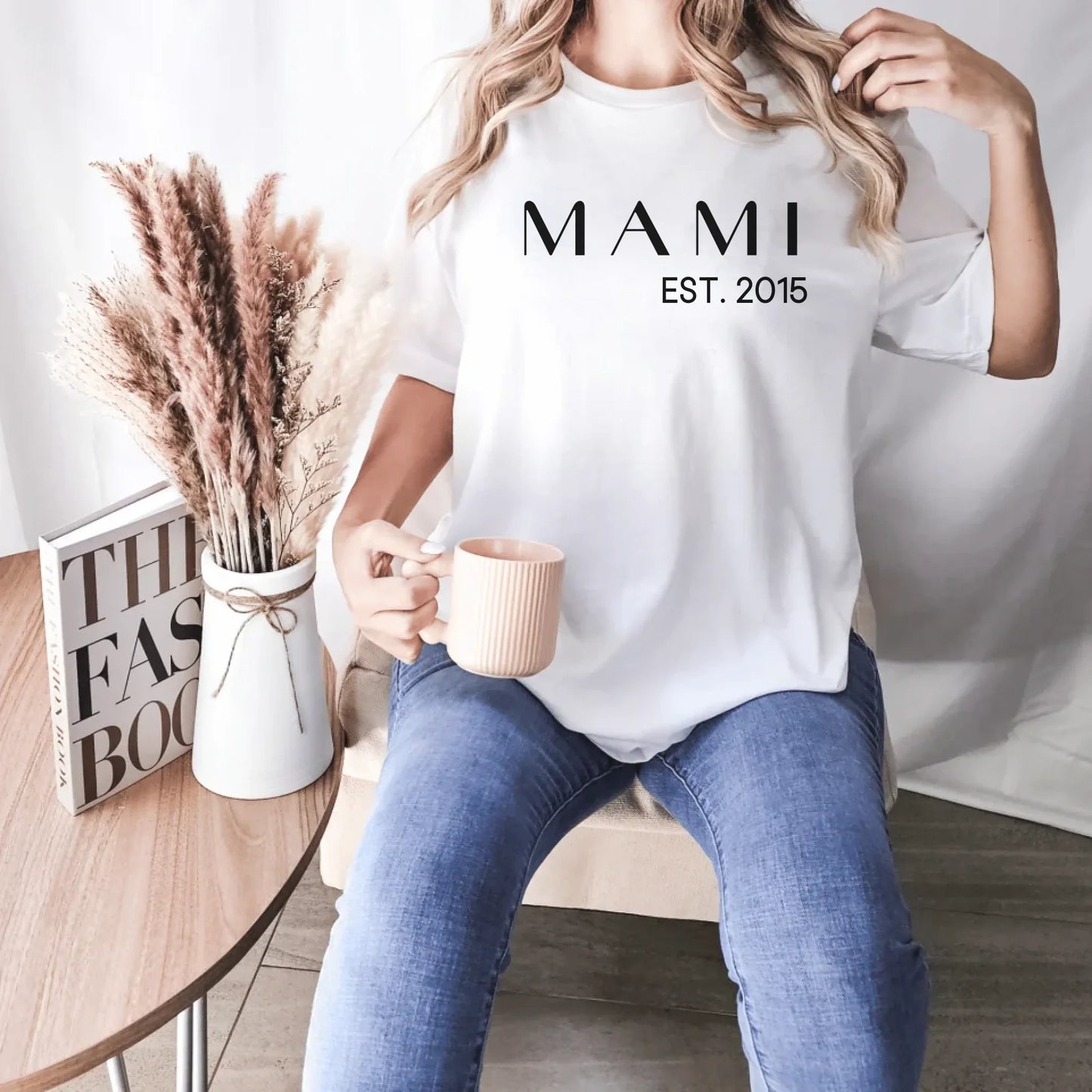 Printify Personalisierbares T-Shirt Mami mit Datum T-Shirt Mama Design 2 White