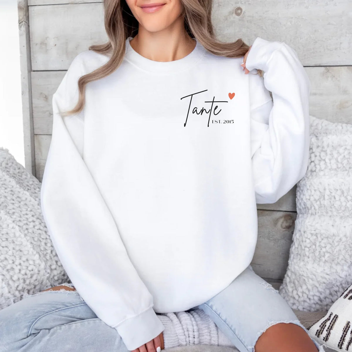 Printify Personalisiertes Tante Sweatshirt mit Datum und Herz Sweatshirt Tante Design 1 White