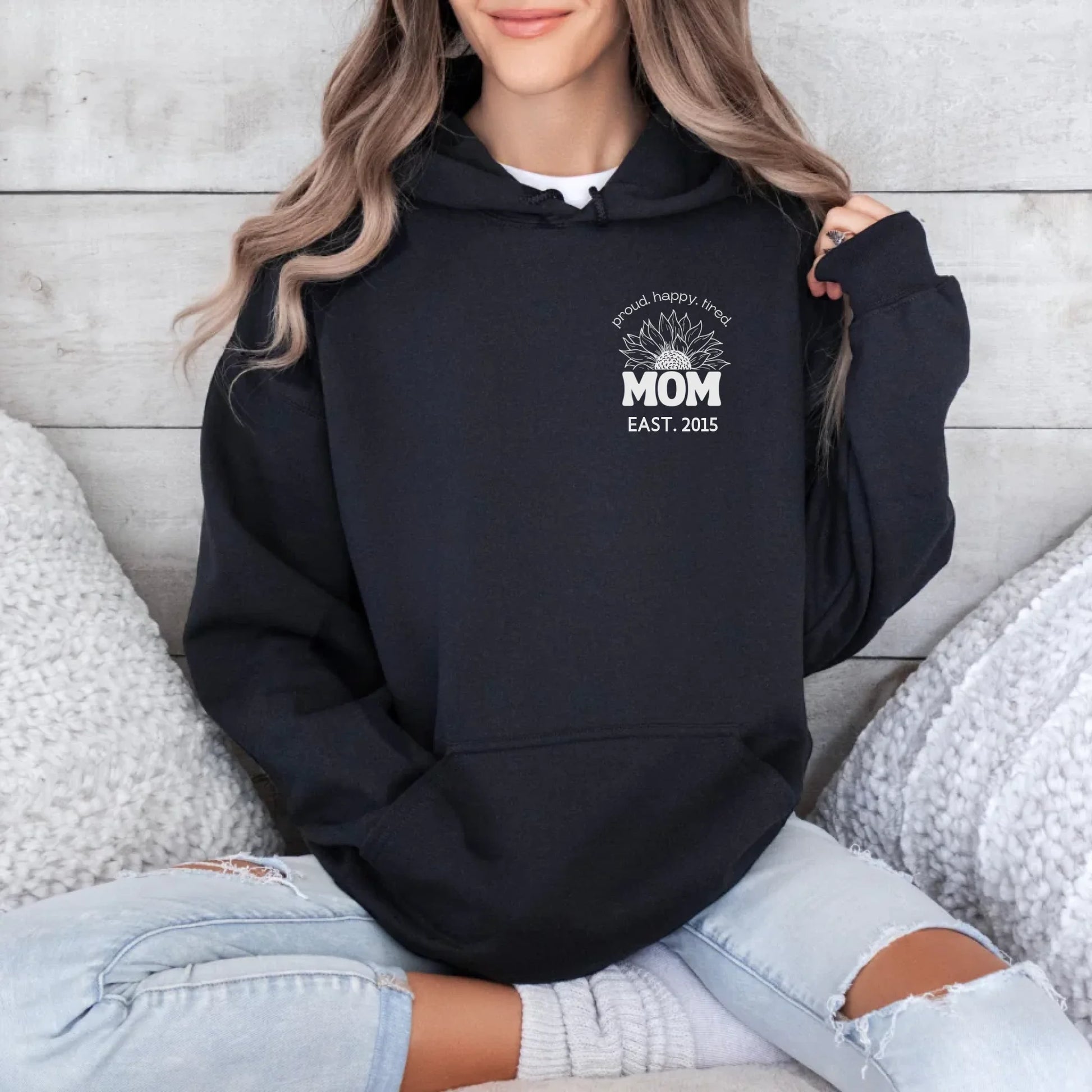 mamagibt Hoodie Mama Sonnenblume mit Datum Hoodie Mama Sonnenblume mit Datum Black