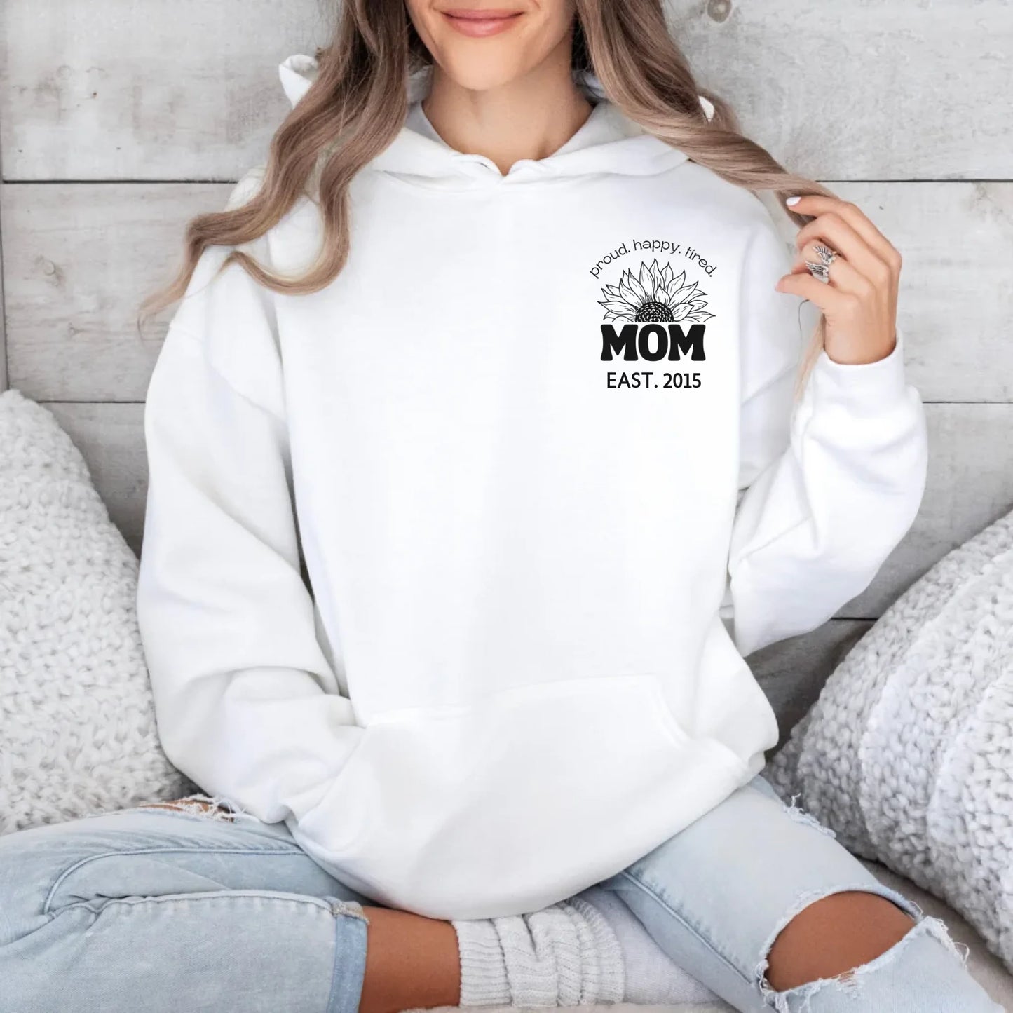 mamagibt Hoodie Mama Sonnenblume mit Datum Hoodie Mama Sonnenblume mit Datum White