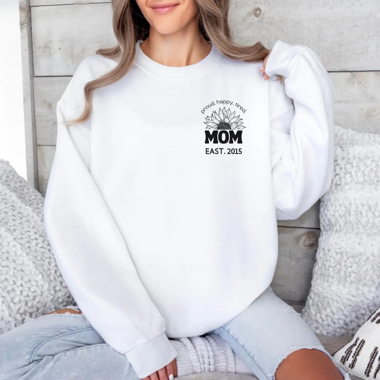mamagibt Sweatshirt Mama Sonnenblume mit Datum Sweatshirt Mama Sonnenblume mit Datum