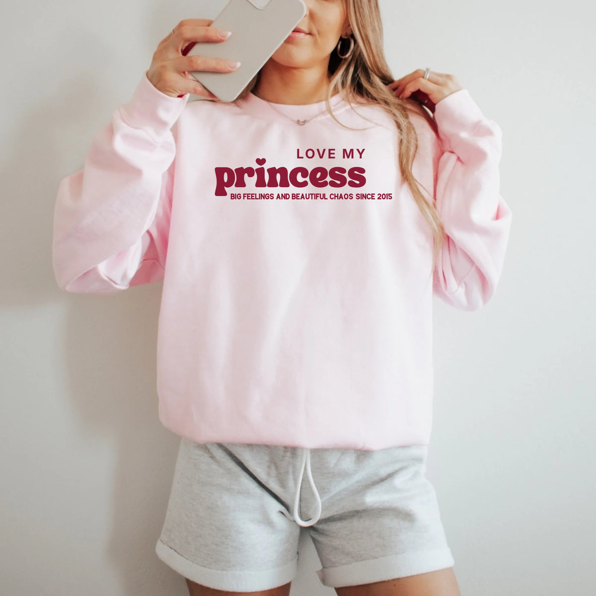 light_blue_sweatshirt_model