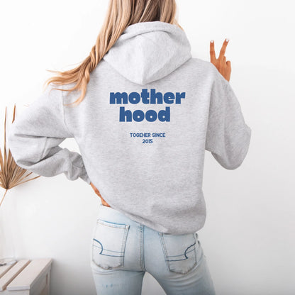 Mama_Hoodie_ash_model