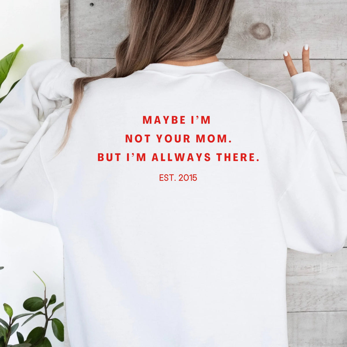 white sweatshirt back model