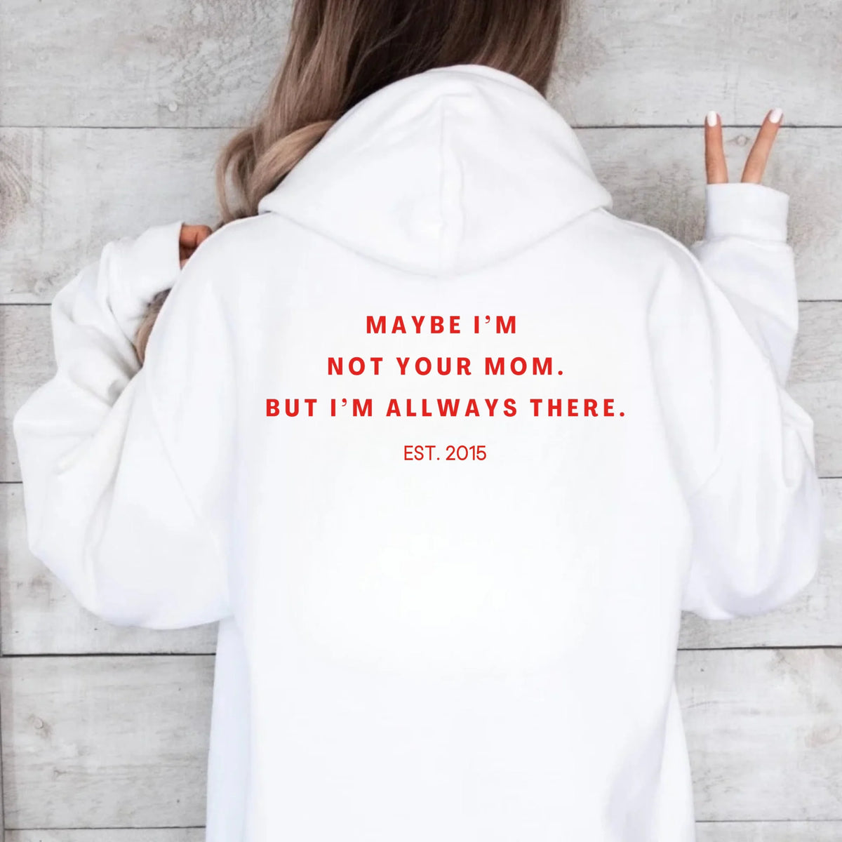 Mama_Hoodie_whitemodel