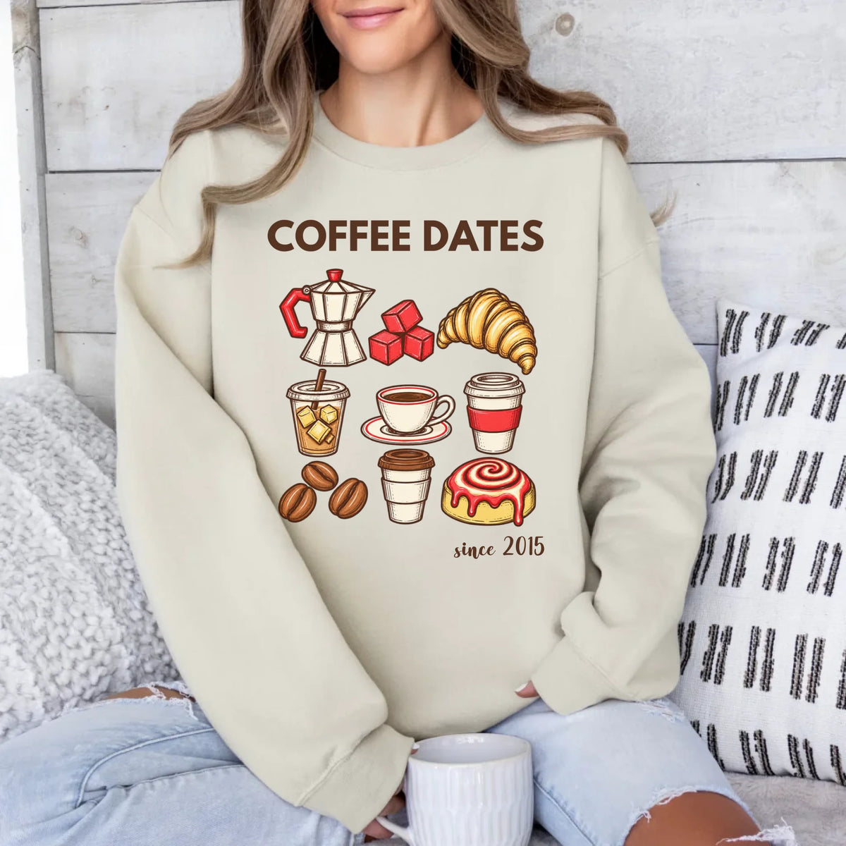 mamagibt Couple Sweatshirt Coffee Date Club | Her Sweatshirt Couple Coffee Date Club | Her Sand personalisiert