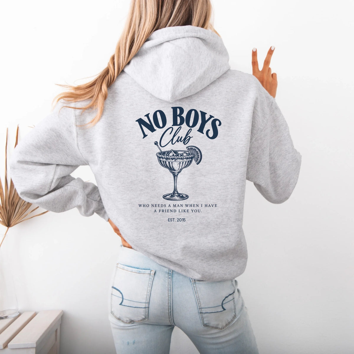 Mama_Hoodie_ash_model