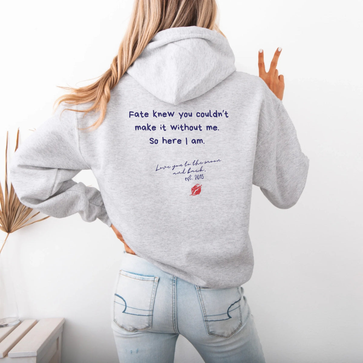 Mama_Hoodie_ash_model