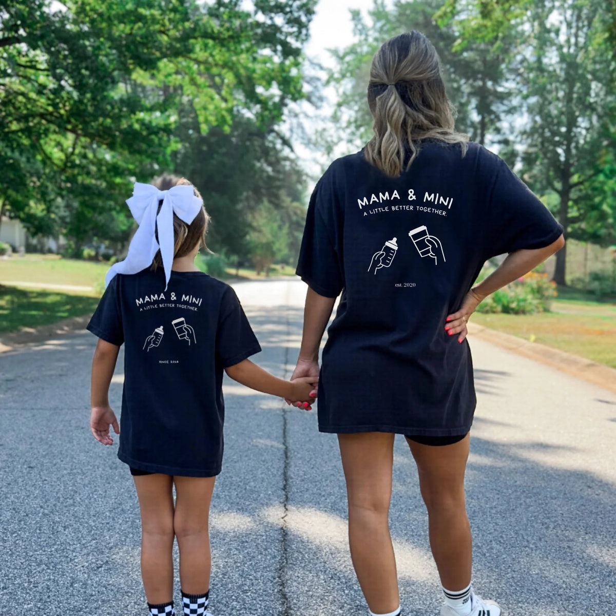 mamagibt Mama & Mini T-Shirt better togehter Mama & Mini T-Shirt better togehter Black personalisiert