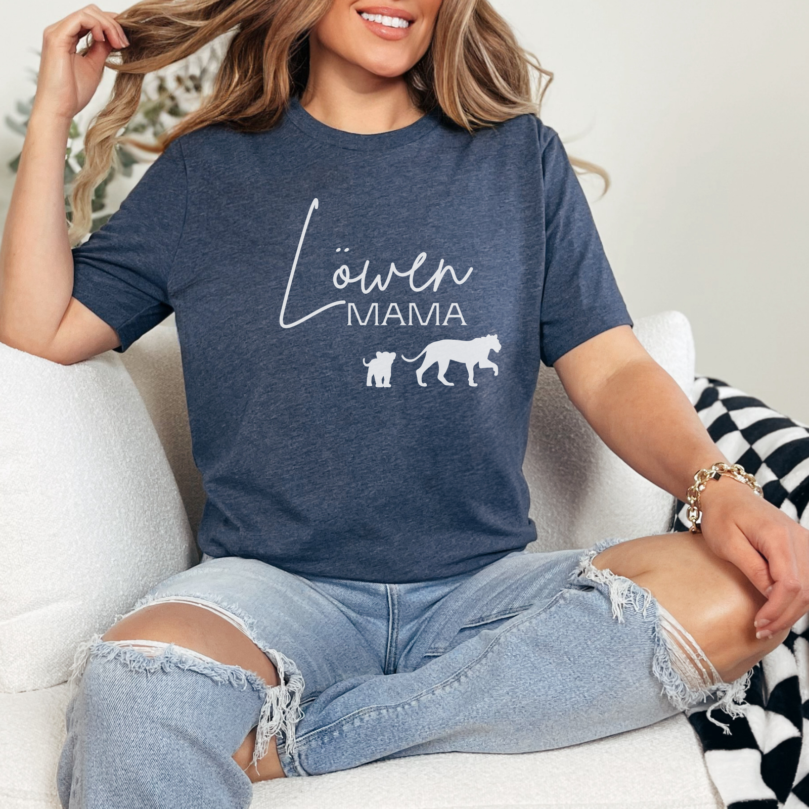 T-Shirt Löwen Mama Druck - mamagibt -  - #tag1# - #tag2#